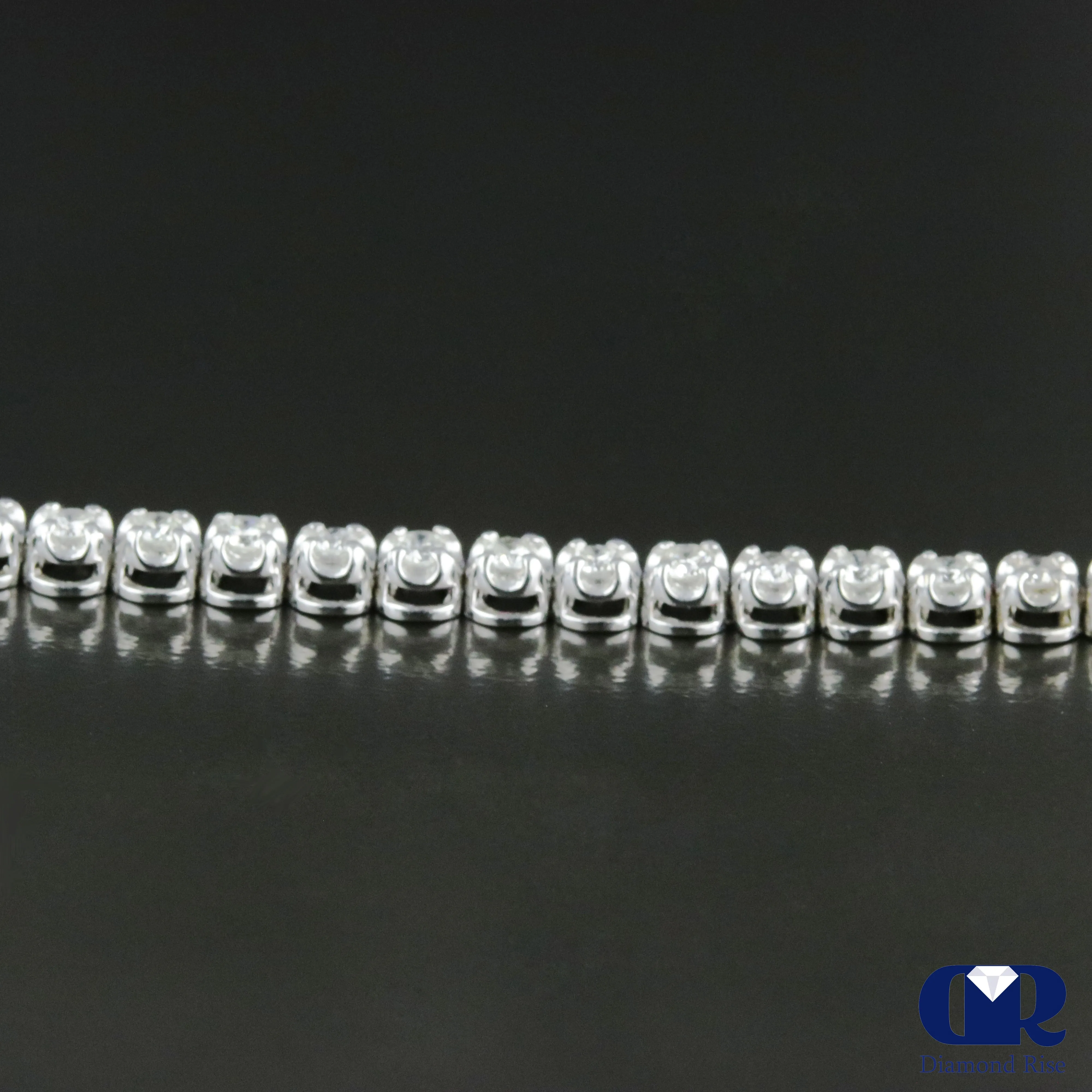 1.75 Carat Round Cut Diamond Tennis Bracelet In 14K White Gold