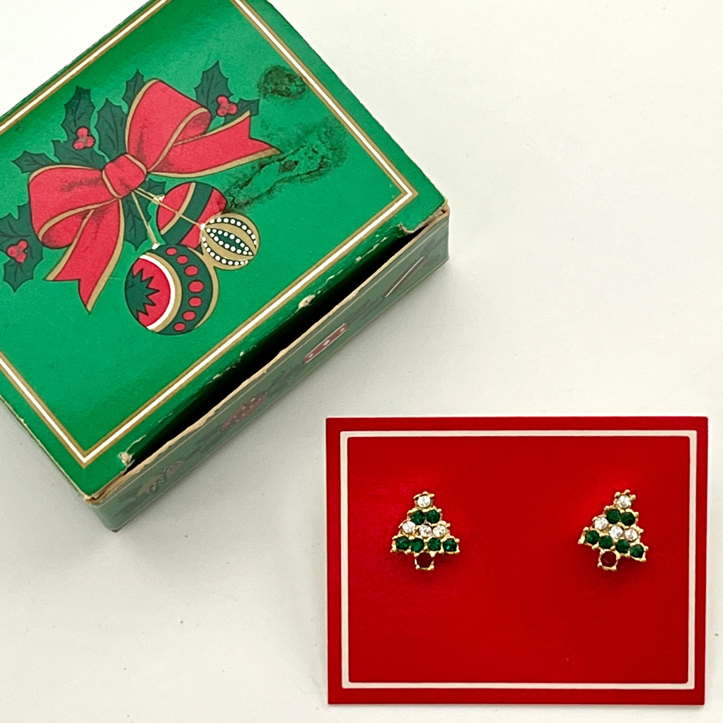 1989 Avon Sparkling Christmas Tree Earrings