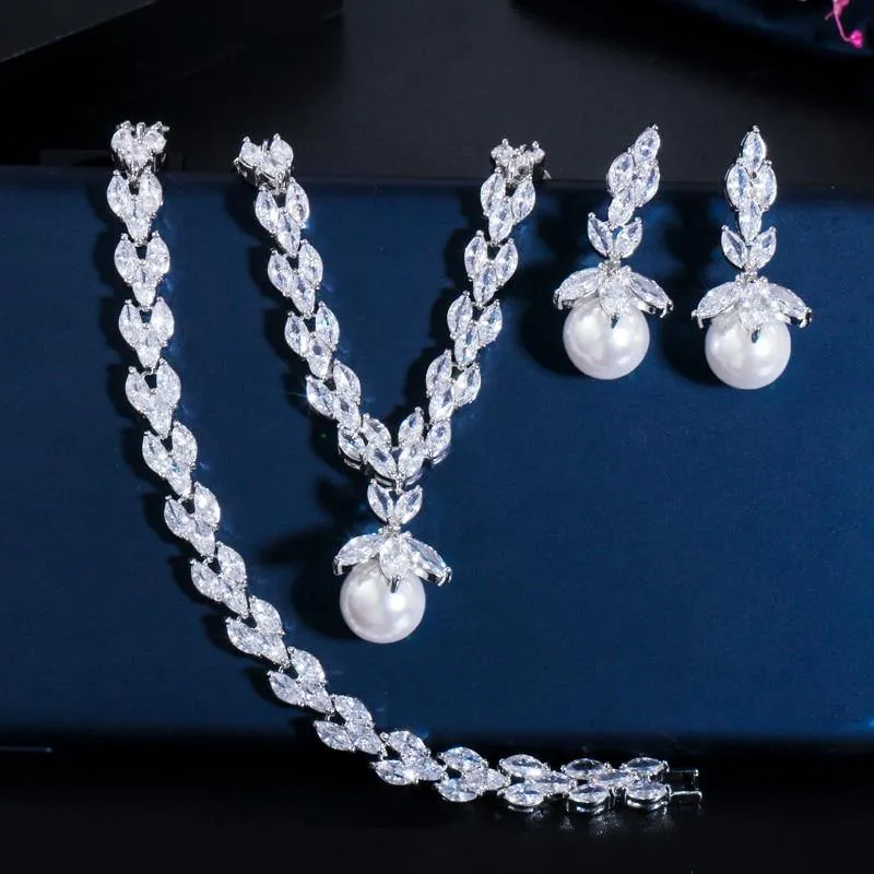 Adorable 3 Piece Sparkling AAA  Zircon Quality Diamonds Dangle Drop Pearl Bridal Wedding Jewelry Set