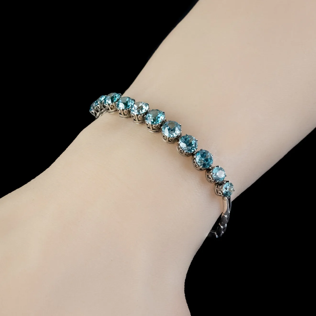 Antique Edwardian Blue Zircon Bracelet Silver 8Ct Of Zircon Circa 1910