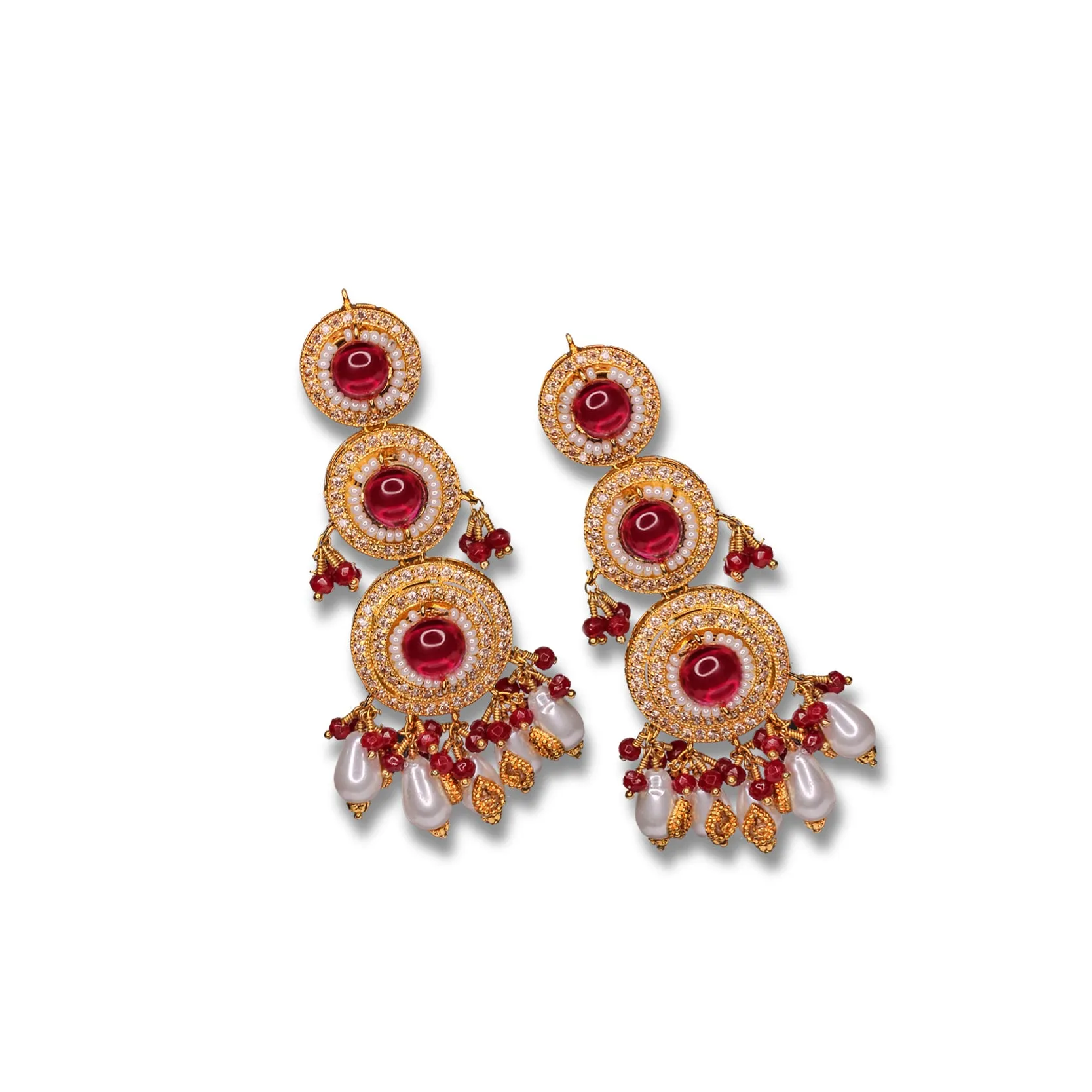 Earrings in Chetum and Pearls