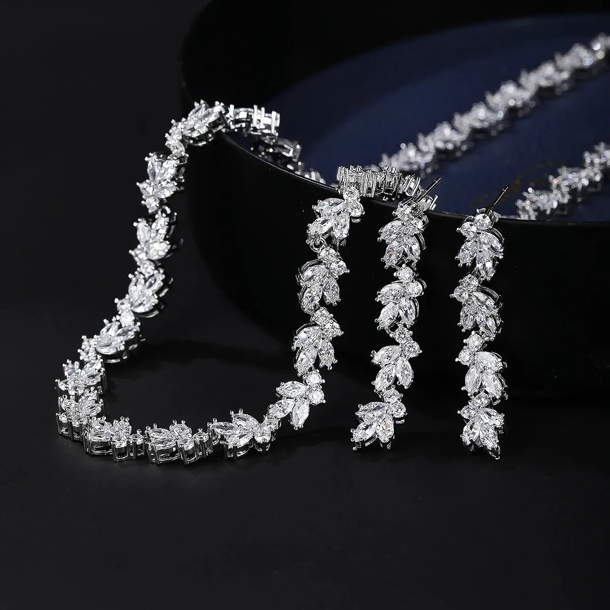 Exquisite Cubic Zirconia Wedding Party Jewelry Set Leaves Shape High Quality CZ Bridal Necklace Earring CN10529