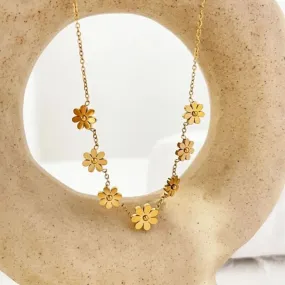 Gold Daisy Flower Necklace