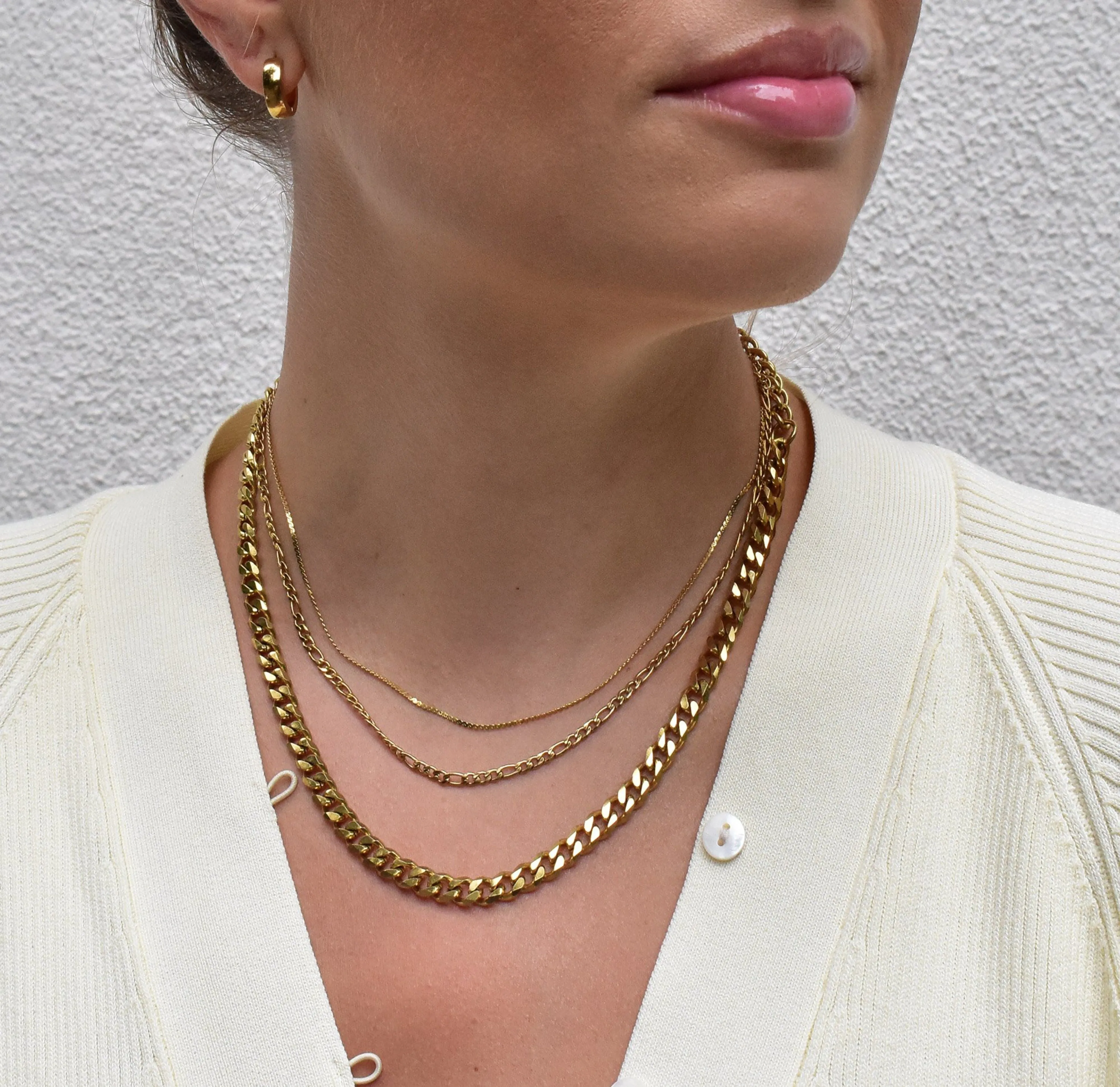 ROSLYN GOLD CURB CHAIN NECKLACE