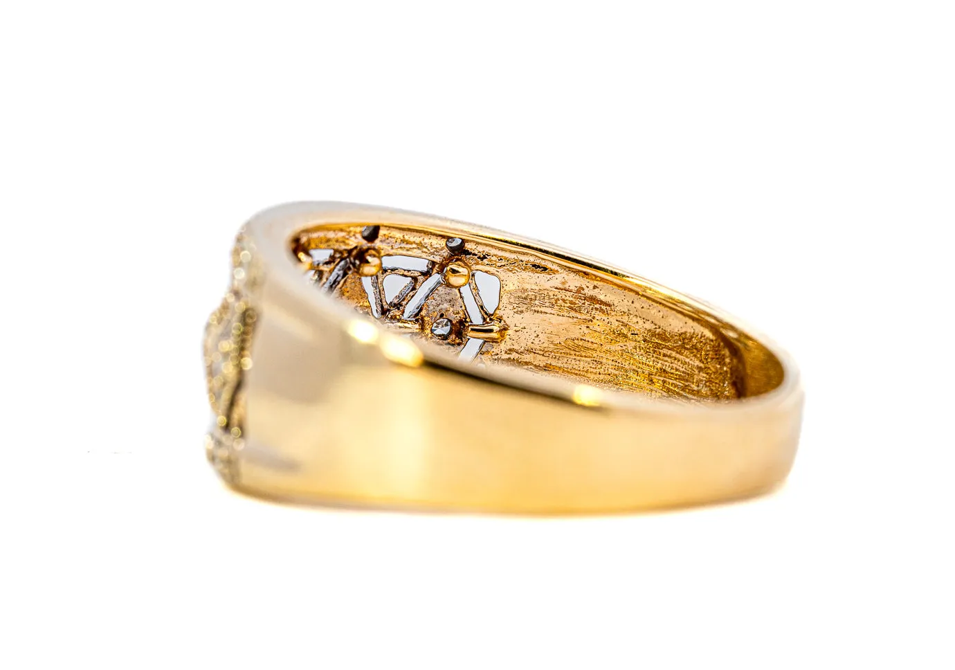 Stunning 9ct Yellow Gold 15-Stone Diamond Ring