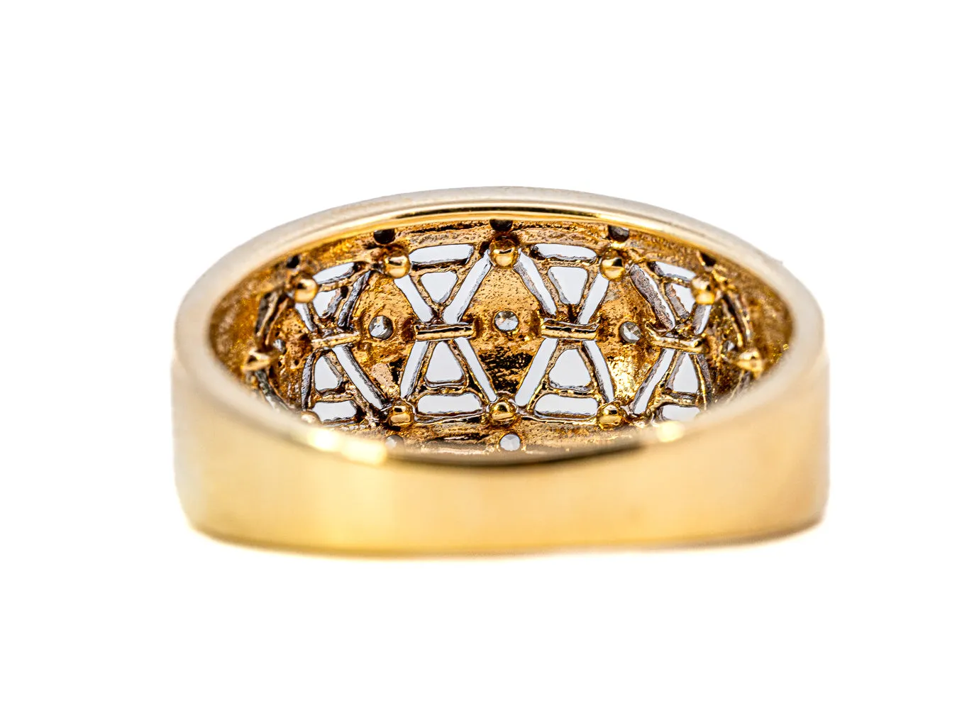 Stunning 9ct Yellow Gold 15-Stone Diamond Ring