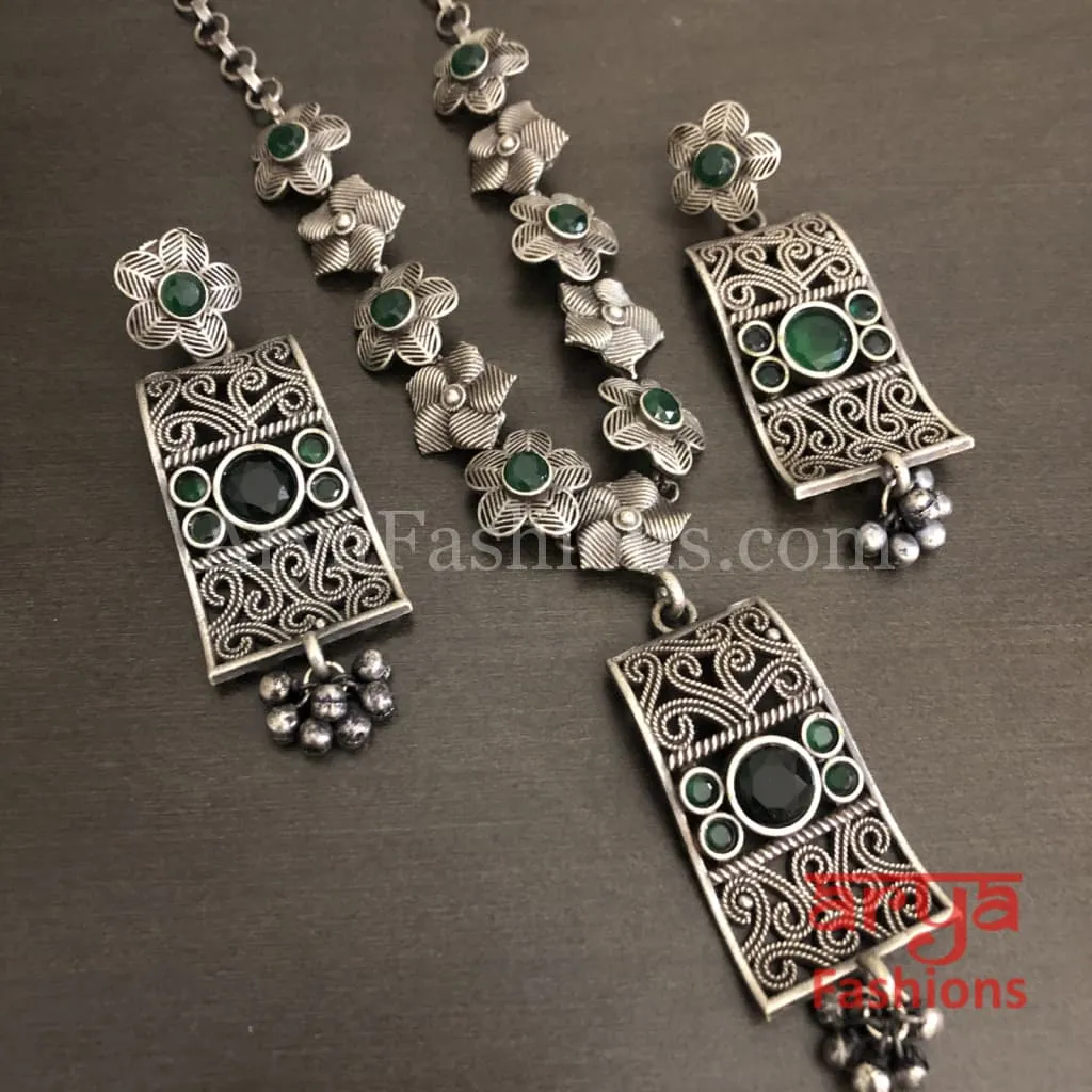 Surmi Green Stone Pendant Necklace/ Silver Oxidized Tribal Necklace