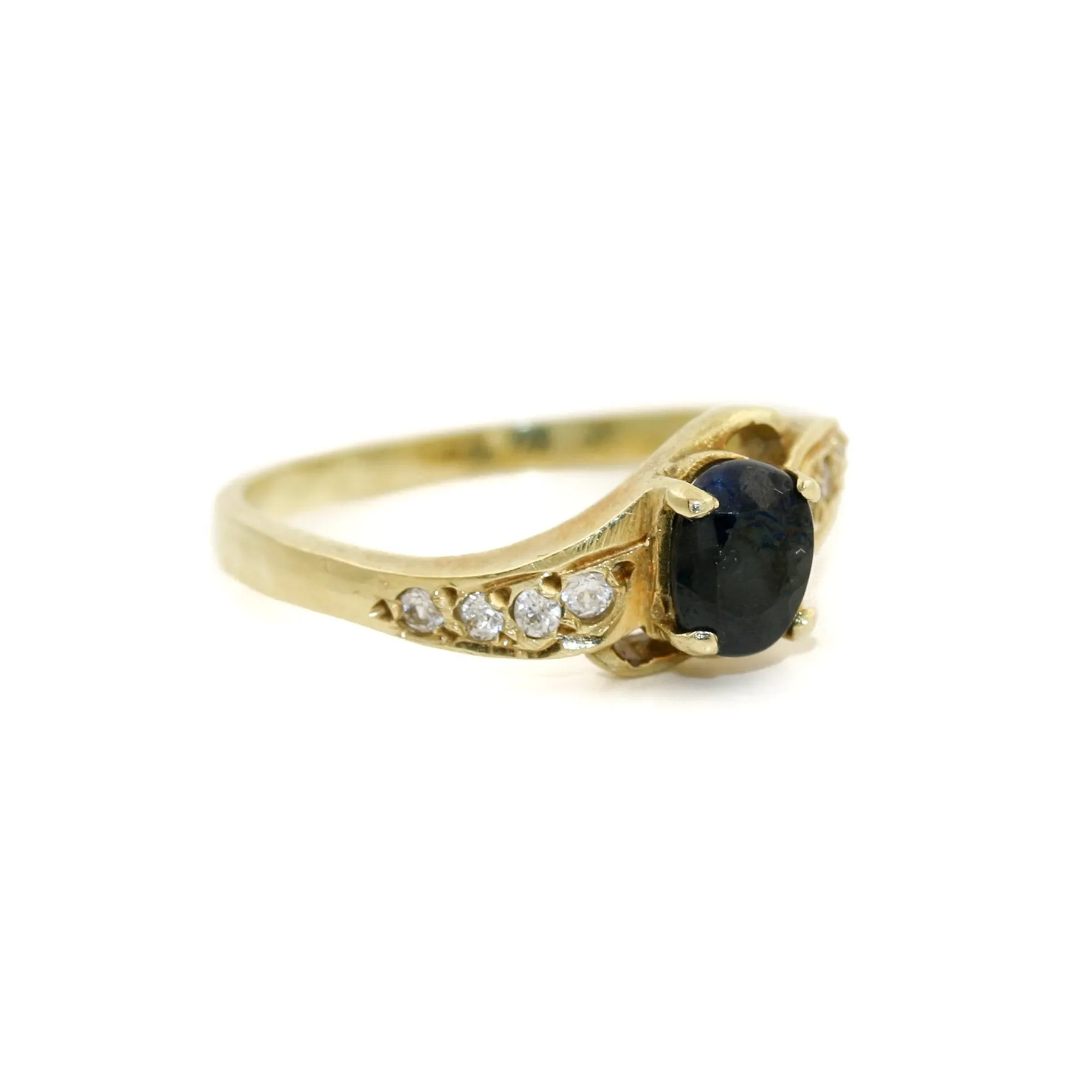 Vintage 14k Gold Dark Stone x Diamonds