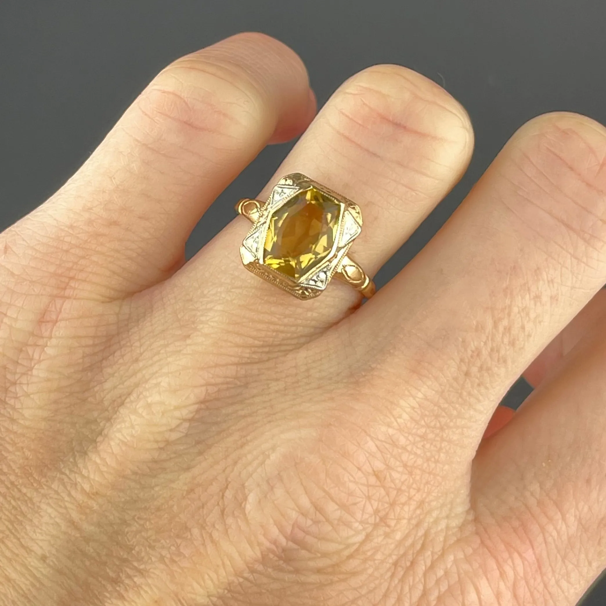 Vintage Art Deco 10K Gold Citrine Solitaire Ring