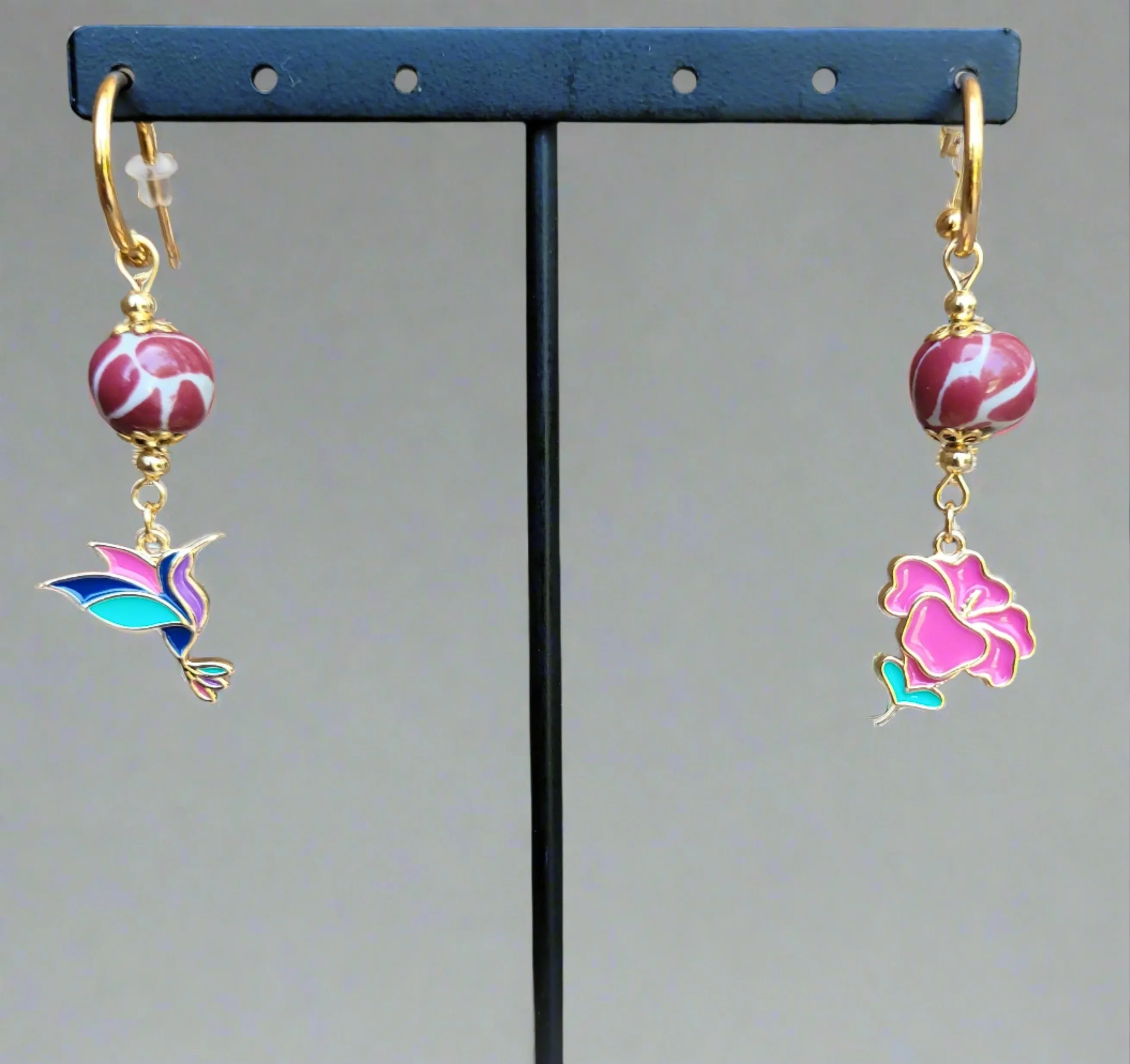 Wine Humming bird and🌸 earrings