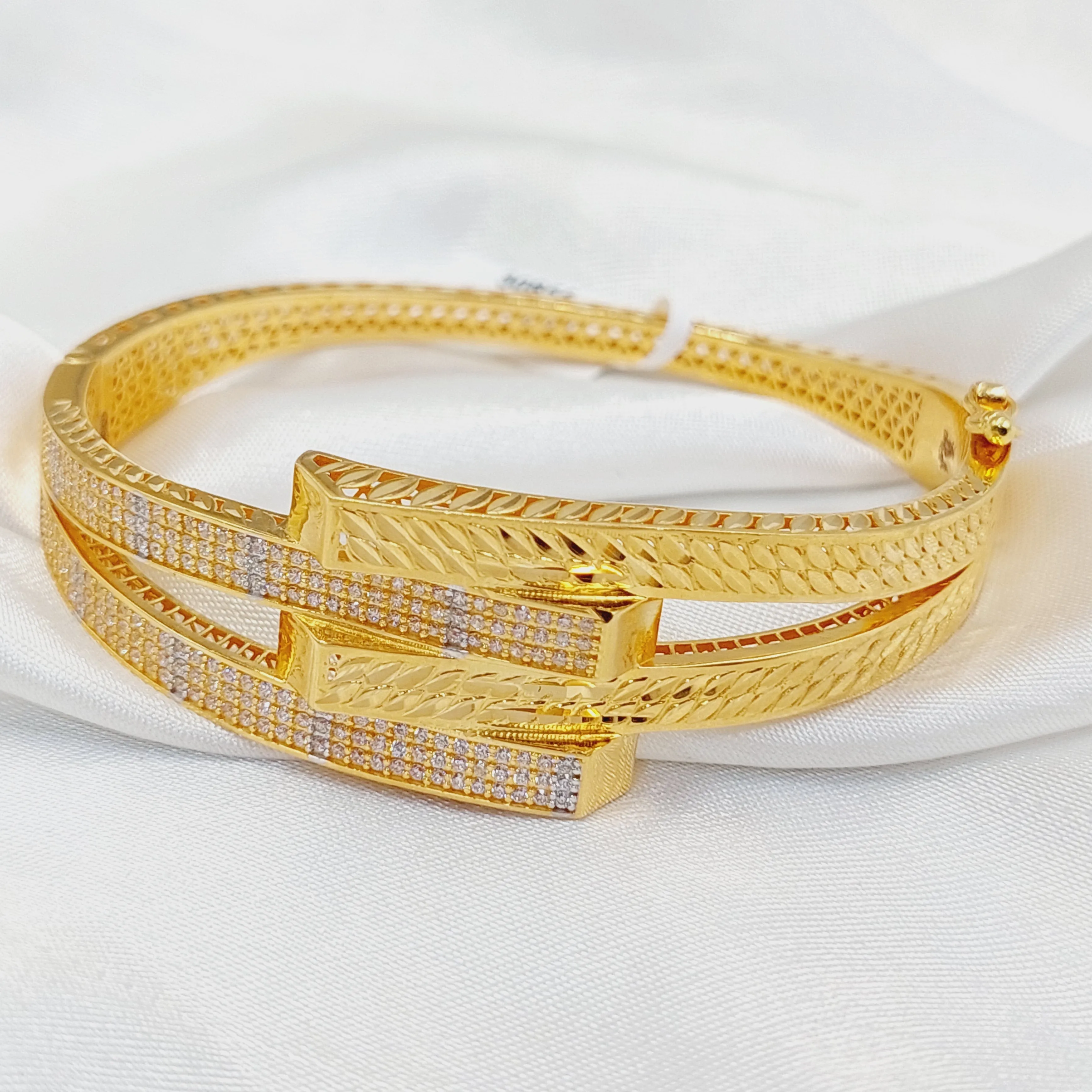 Zircon Studded Deluxe Bangle Bracelet